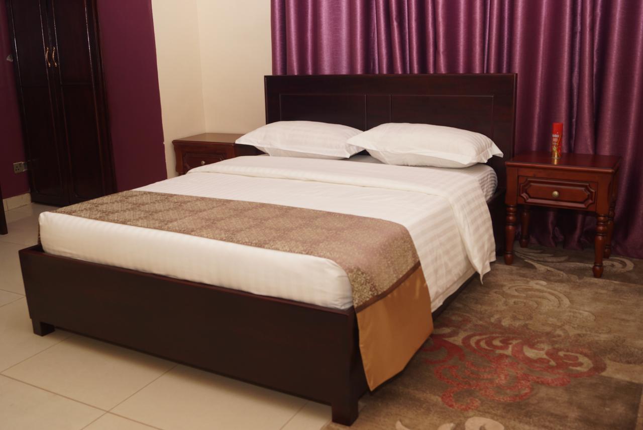 Diamonds Hotel Kampala Exterior foto